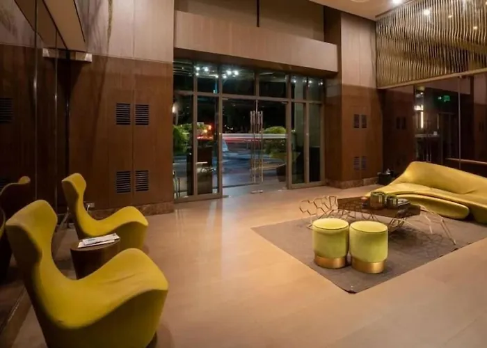 Holiday home Kl Tower Condo, Makati
